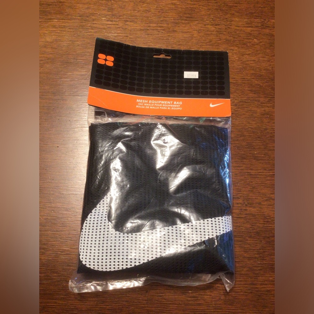 Nike Mesh Equipment Bag
